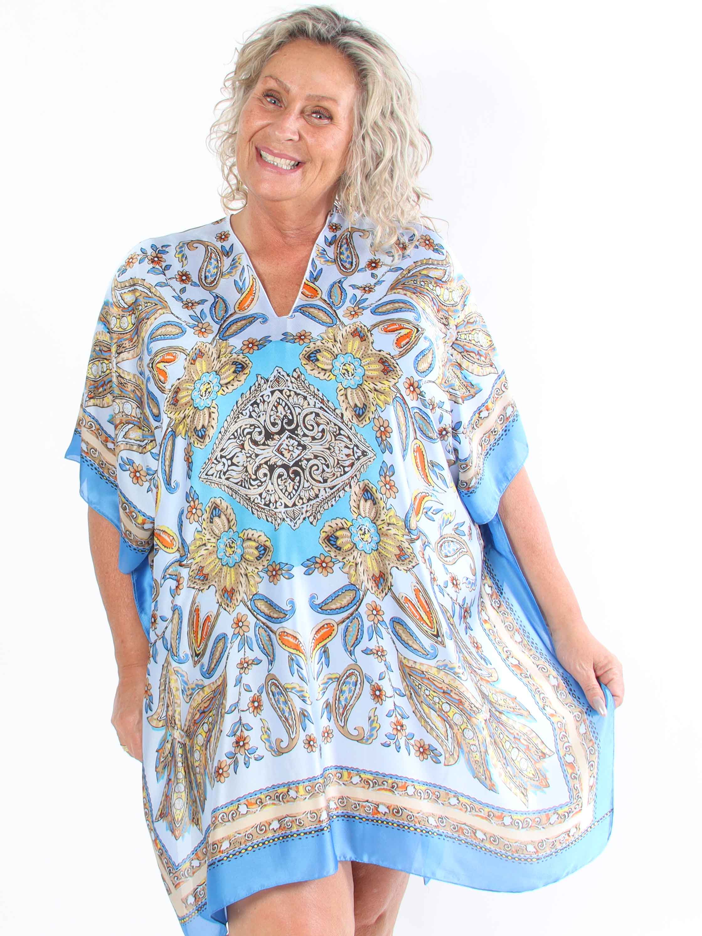 Miranda - Löst mönstrad plus size-tunika i mjuk viskos och siden